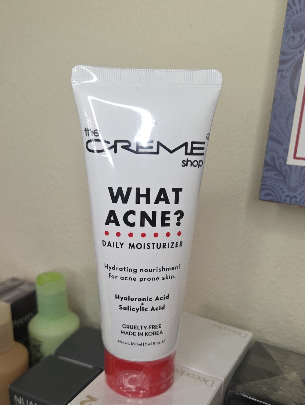 The Creme Shop What Acne? Daily Moisturizer — White & Red